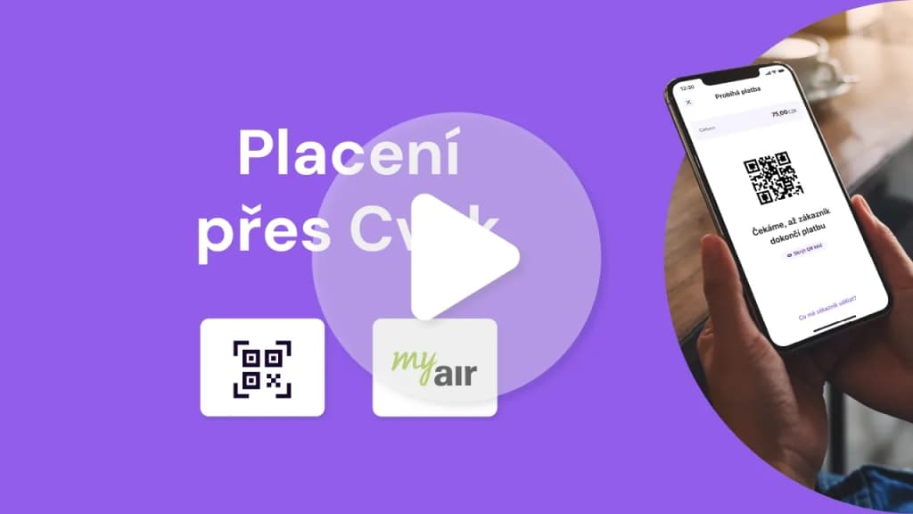 Přes QR v telefonu obchodníka
